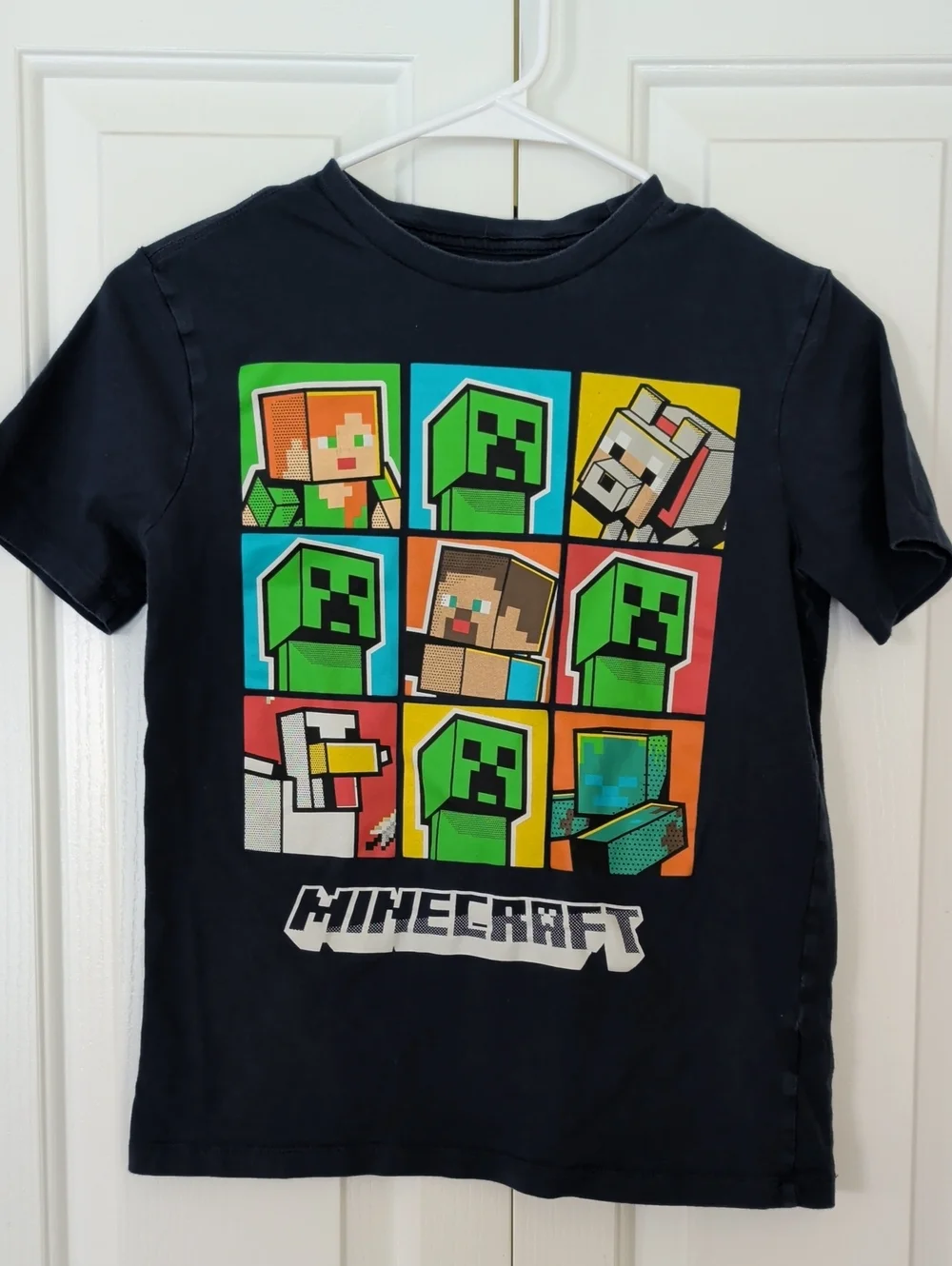 5/$10 Old Navy Kids Minecraft Graphic Tee with Multicolor Blocks
